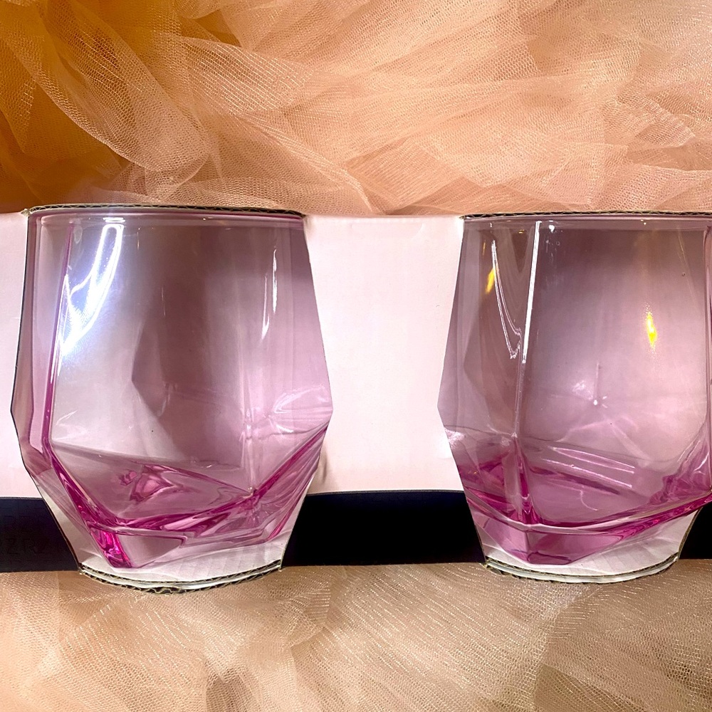 LAST PAIR ❣️NWT Rachel Zoe set of 2 pink stemless geometric wine glasses - Picture 2 of 7